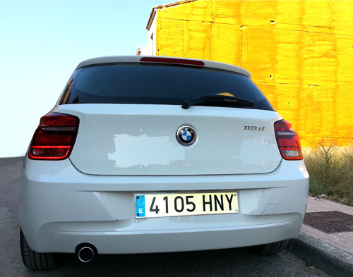 BMW 118d 3p (trasera)