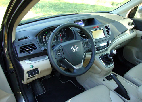 Honda CR-V (interior)