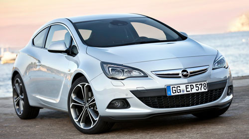 Opel Astra GTC (frontal)