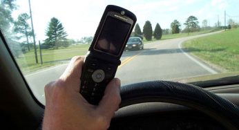 La Fiscalía ordena investigar si el uso del móvil es la causa que está tras los accidentes de tráfico