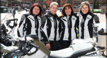 Cuatro moteras inauguran América2, el viaje que recorrerá ese continente en moto