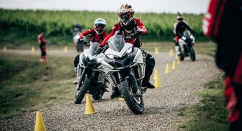 Empieza la ‘Trotamundos Ducati 90º Aniversario’ con 7 pilotos de todo el mundo que llevarán la Multistrada 1200 Enduro