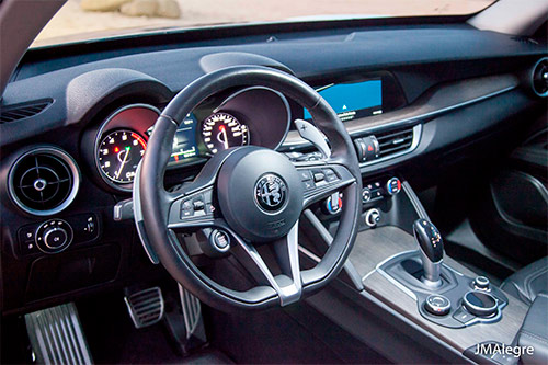 Alfa Romeo Stelvio 2 0 First Edition Q4 Un Suv Magn 237 Fico