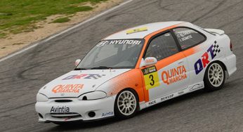 El Hyundai Accent del equipo QRT-QuintaMarcha.com, pilotado por Flores y Duarte, disputa la segunda cita del CRT en el Jarama