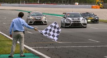 Cupra gana las 24 Horas de Barcelona, en la clase TCR, en su primera participación