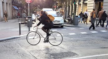 Te damos seis consejos para que circules en bicicleta por la ciudad de forma más segura