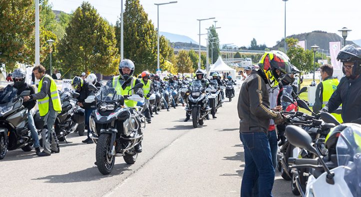 Motos, diversión y amigos en los BMW Motorrad Days de Sabiñánigo, con récord de más de 8.000 moteros