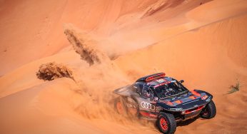 Dakar: Carlos Sainz, de nuevo líder en la primera parte de la sexta etapa