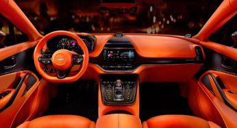 El Aston Martin DBX707 se actualiza con un nuevo e impactante diseño interior