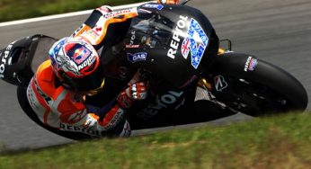 Casey Stoner prueba el prototipo RC213V de 2014
