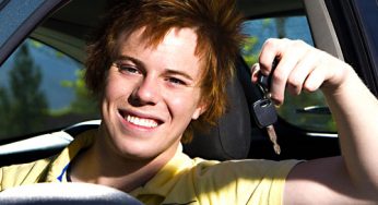 Los conductores noveles pagan 600 euros más de media por su seguro