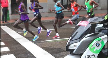 Hicimos la Maratón de Madrid en un BMW C Evolution