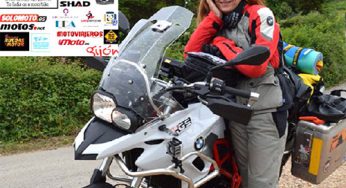 María Elsi, la motera que viajará a la India en una BMW F 800 GS, presentará su aventura en el Jardín Botánico de Gijón este viernes