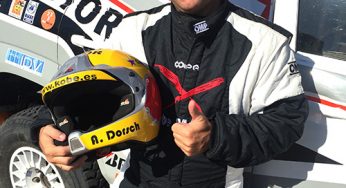 Alberto Dorsch, de Toyota Kobe Motor, celebra su carrera número 150
