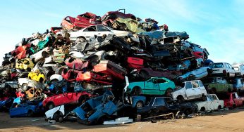 La patronal de componentes pide achatarrar 400.000 vehículos para atajar la contaminación