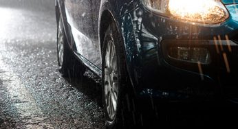 Conducir en otoño: 5 consejos para que nuestro coche o moto responda a frío y lluvia