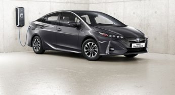 El nuevo Prius Plug-in, primer Toyota híbrido enchufable en España