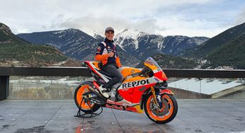 Pol Espargaró “se encuentra” en su casa su nueva moto, la Honda RC213V