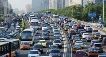 Barcelona, Granada y Santa Cruz de Tenerife, las ciudades españolas con más atascos en 2020. ¿Y Madrid?