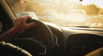 Te ofrecemos diez trucos para el mejor mantenimiento de los cristales de tu coche este verano
