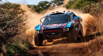Debut de alto voltaje: Carlos Sainz estrena el Ford Raptor T1+ en el Rally-Raid de Portugal rumbo al Dakar