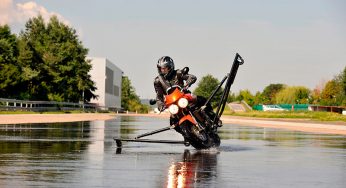 España podría evitar hasta 158 muertes al año si todas las motos y coches llevaran ABS
