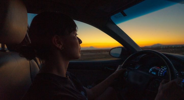Los prejuicios no levantan el pie: el 48% cree que hombres y mujeres no conducen igual